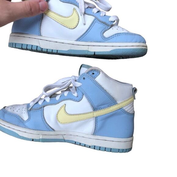 Vintage 2004 Wmns Dunk High 'White Blue' Size 6 - Picture 11 of 14
